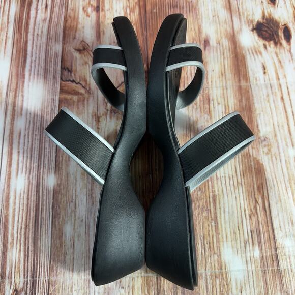 Crocs MADEIRA Size 10 Black Gray Double Strap Wedge Heel Sandal Open Toe Shoes - Picture 6 of 10